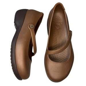 NWT Crocs Silver Fox Maryjane flats in brown/bronze womens 5 shoes comfy office